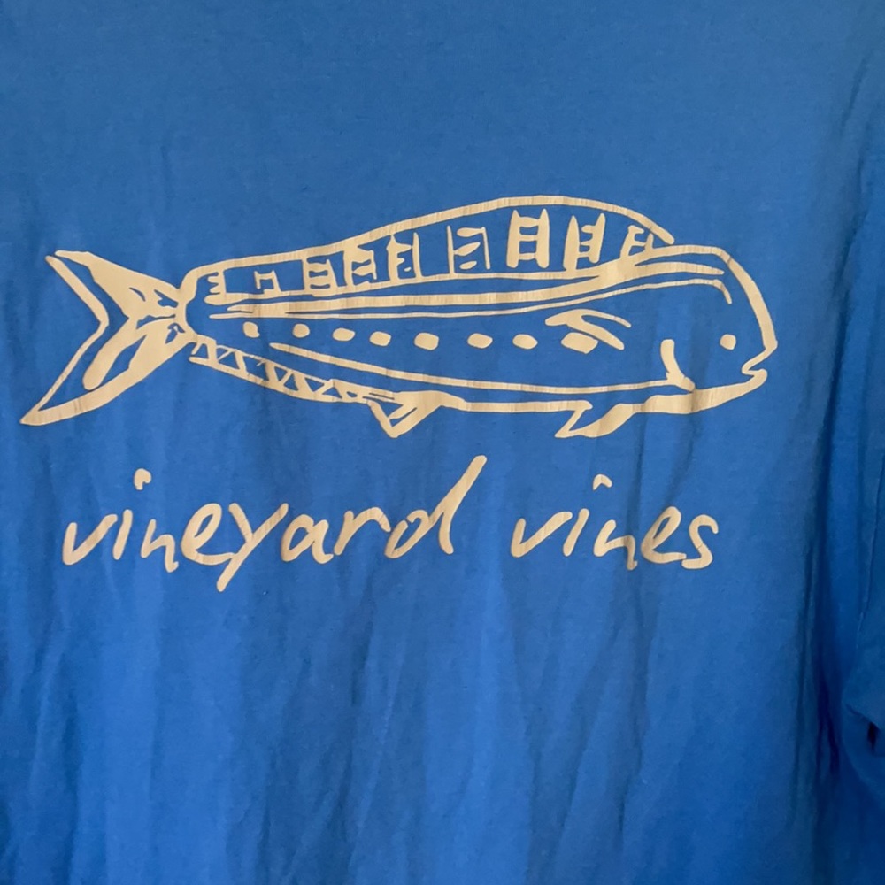 VINEYARD VINES fish whale shirt small blue